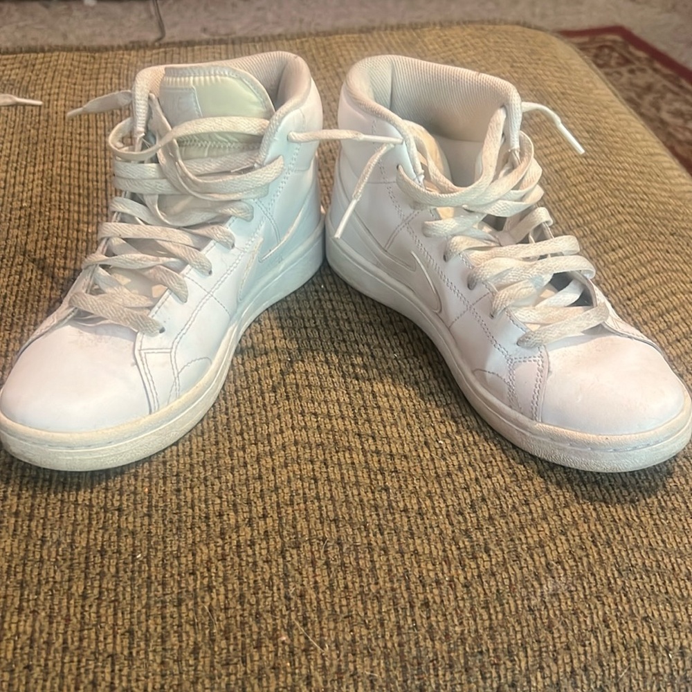 Nike high tops Sz 8